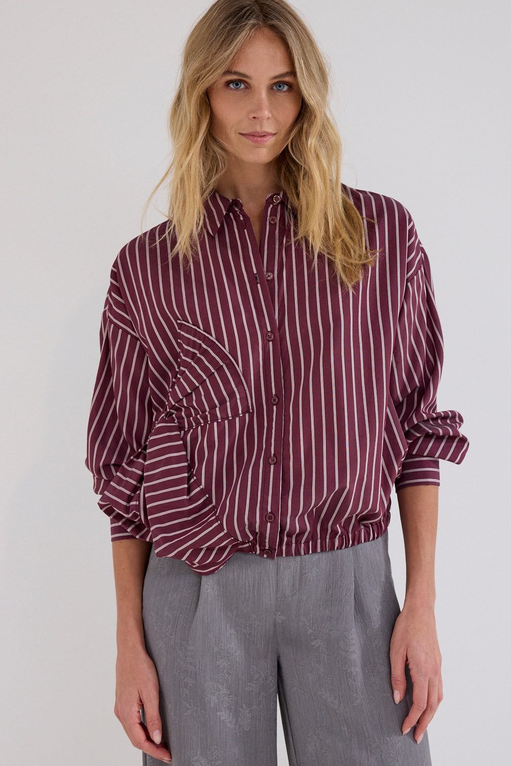 TRAMONTANA BLOUSE BOW POMEGRANATE