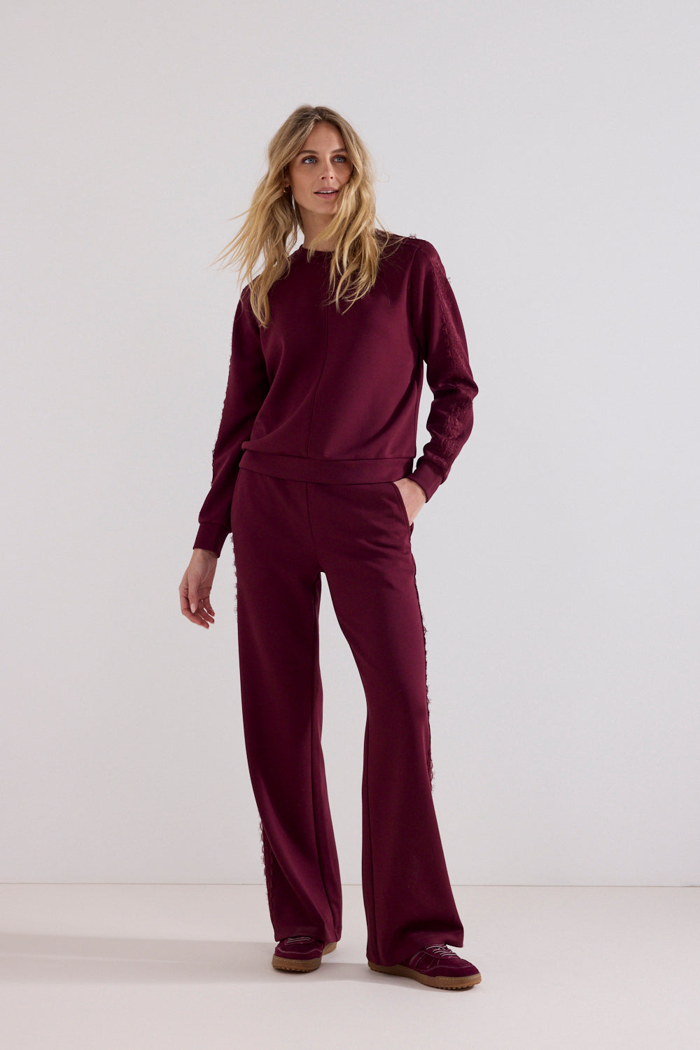 TRAMONTANA BROEK LACE POMEGRANATE